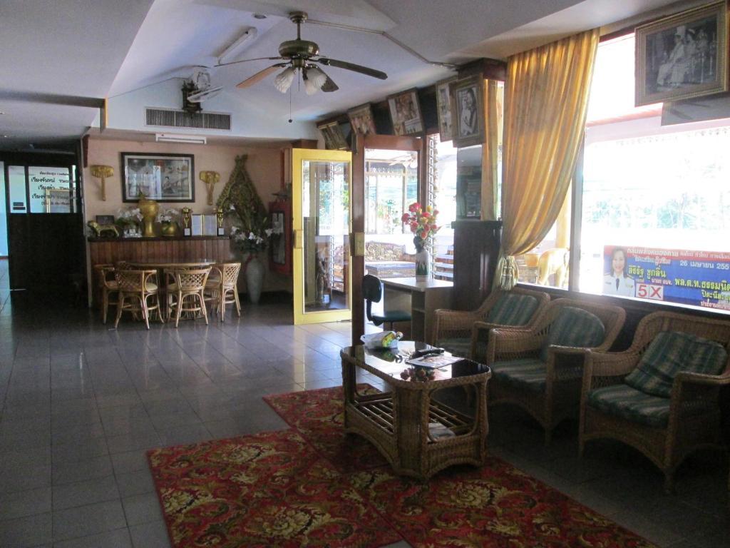 Royal Jommanee Hotel Nongkhai Nong Khai Bagian luar foto