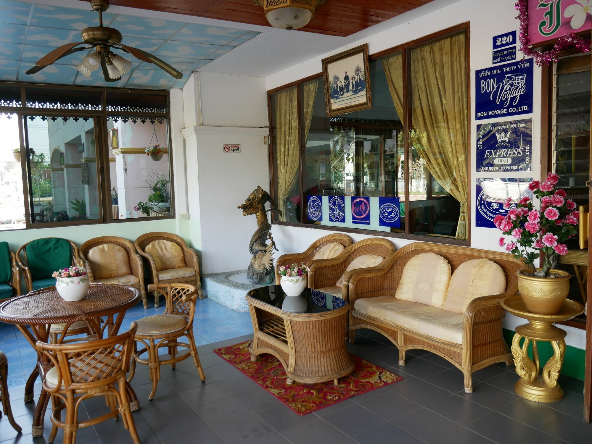 Royal Jommanee Hotel Nongkhai Nong Khai Bagian luar foto